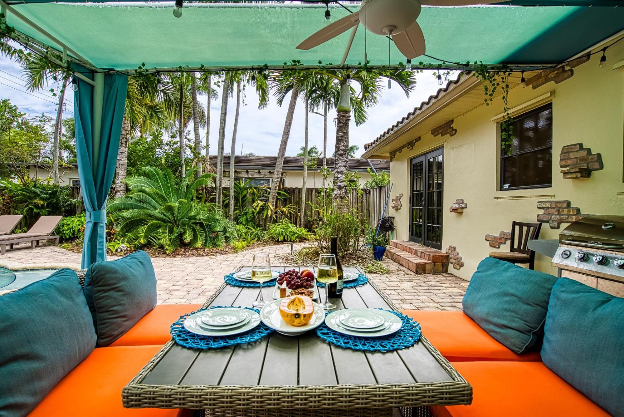 Chic Getaway W Heated Pool & Short Walk To Beach Villa Hollywood Exterior photo